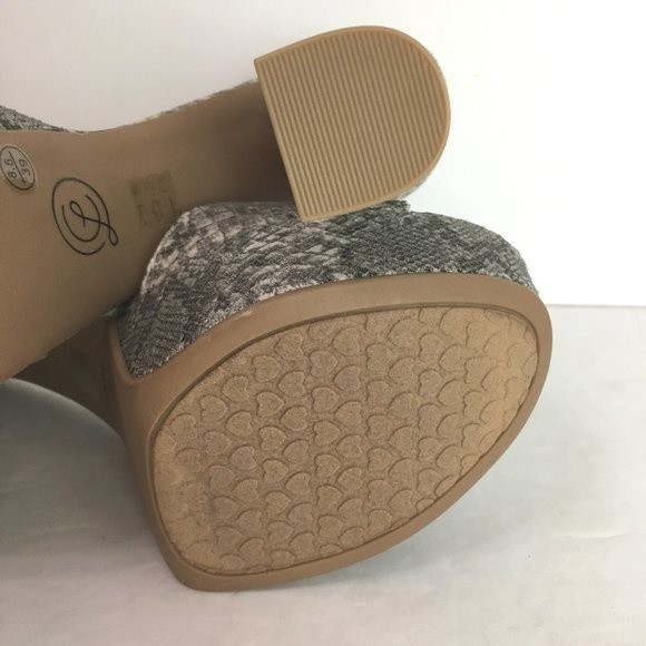 Chinese Laundry Women's Snakeskin Avenue 2 Platform Sandal Block Heels 8.5 NEW - Picture 11 of 16